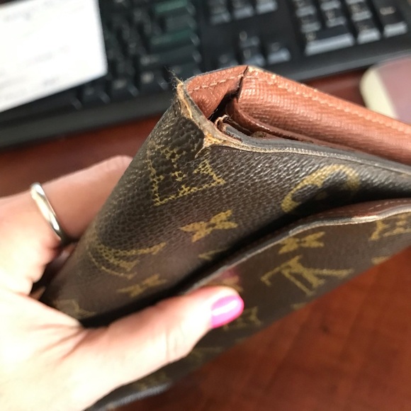 LOUIS VUITTON- 💯AUTHENTIC Monogram Porte Tresor Wallet - Picture 7 of 16